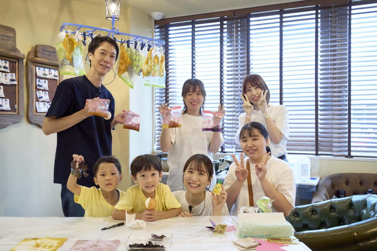 ゆめの森歯科スタッフと子どもたち